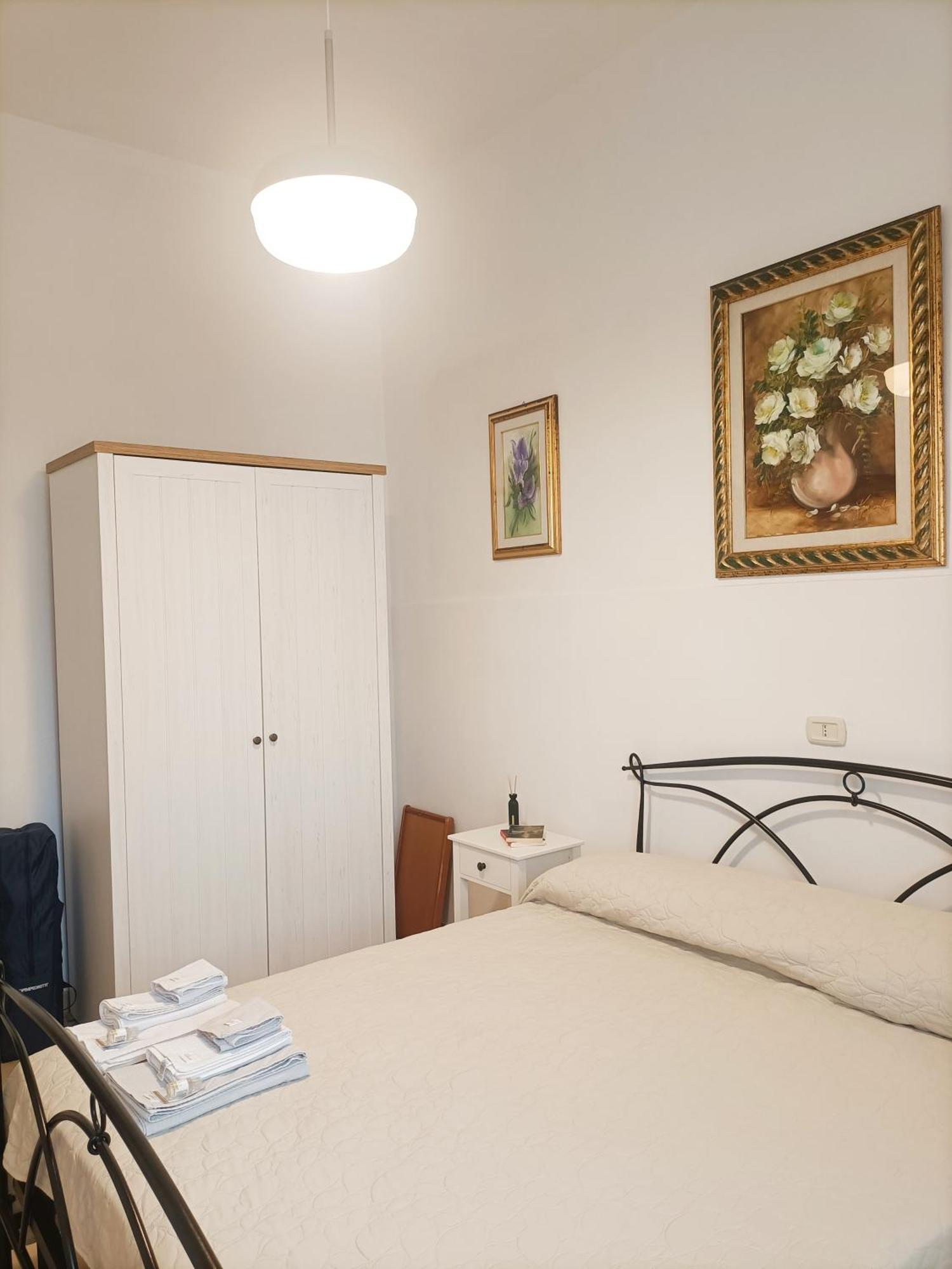 Bright Port View Apartment- Free Parking 卡利亚里 外观 照片