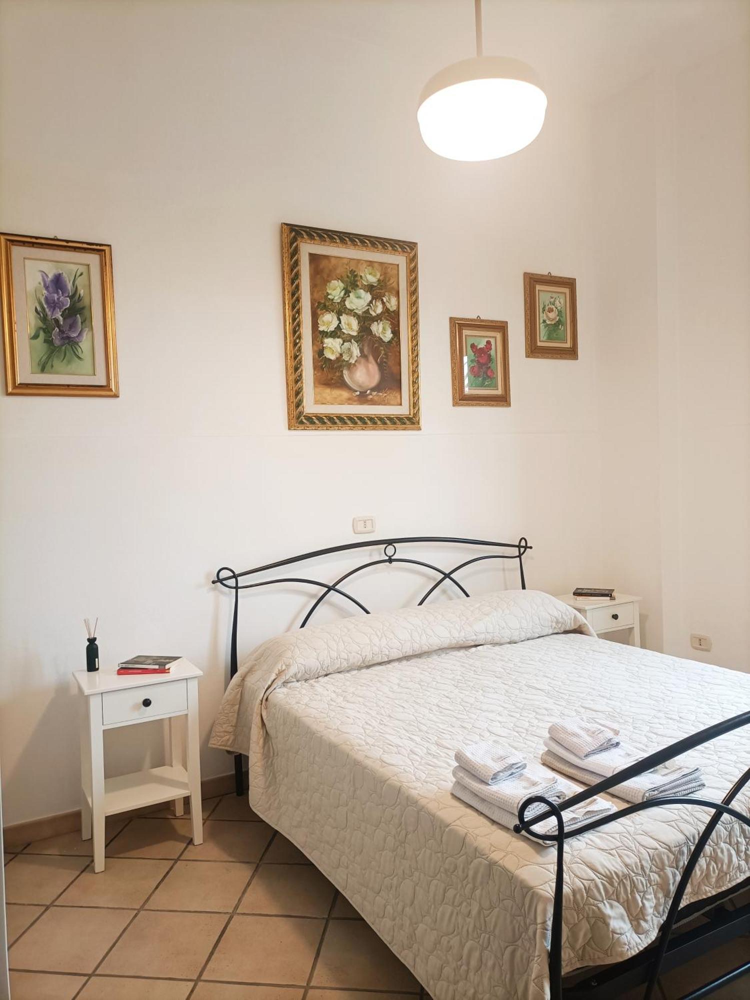 Bright Port View Apartment- Free Parking 卡利亚里 外观 照片