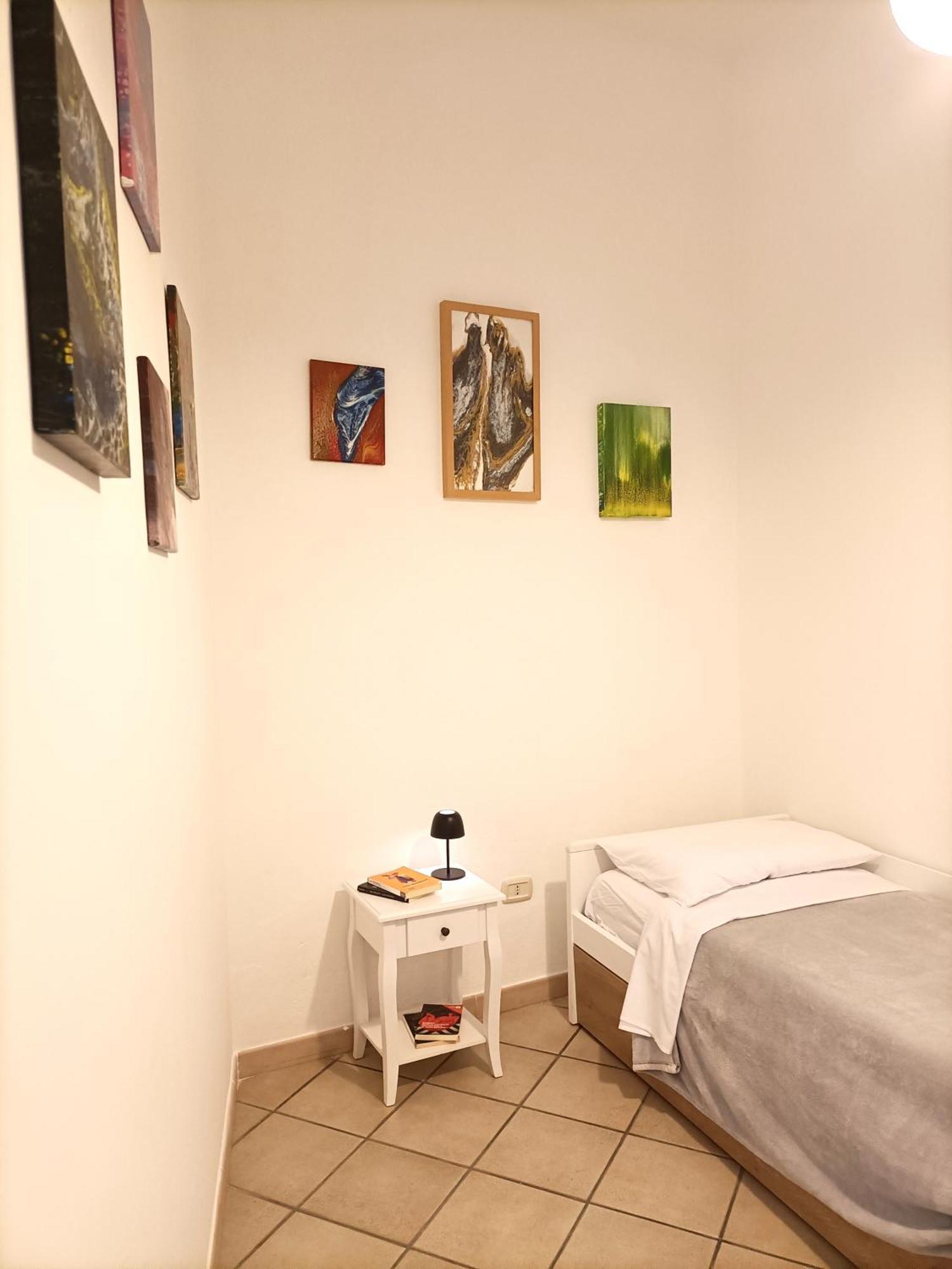 Bright Port View Apartment- Free Parking 卡利亚里 外观 照片